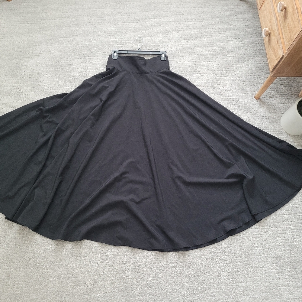 BOUTIQUE BLACK A LINE SKIRT MAXI SIZE SMALL
